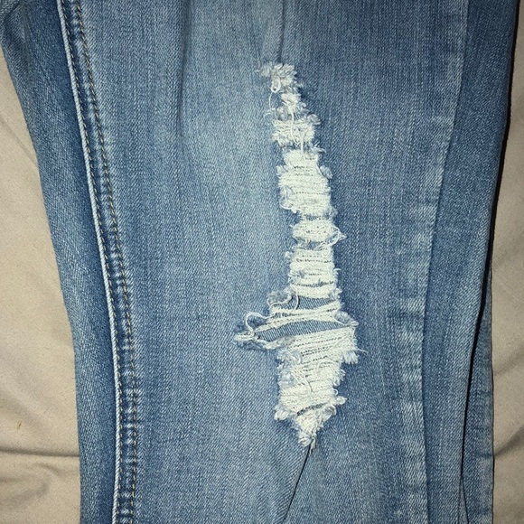 Light Blue Ripped Jeans - Picture 4 of 4